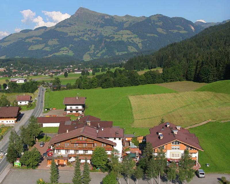 Sport Und Familienhotel Klausen キルヒベルク・イン・チロル エクステリア 写真