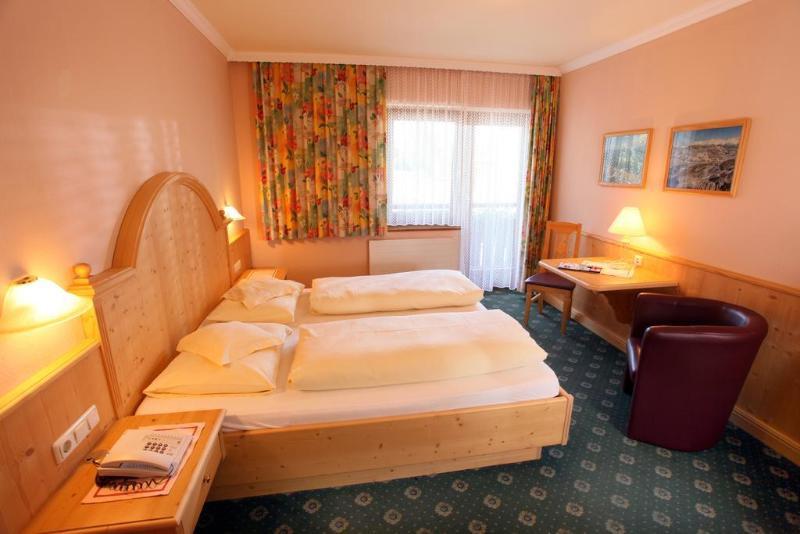 Sport Und Familienhotel Klausen キルヒベルク・イン・チロル エクステリア 写真